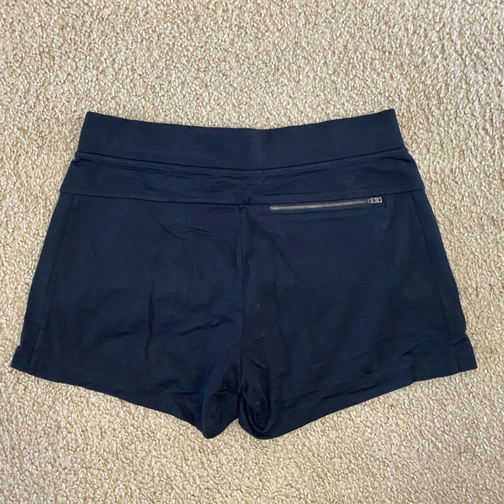 Athleta Midtown 4" Shorts - Picture 4 of 4